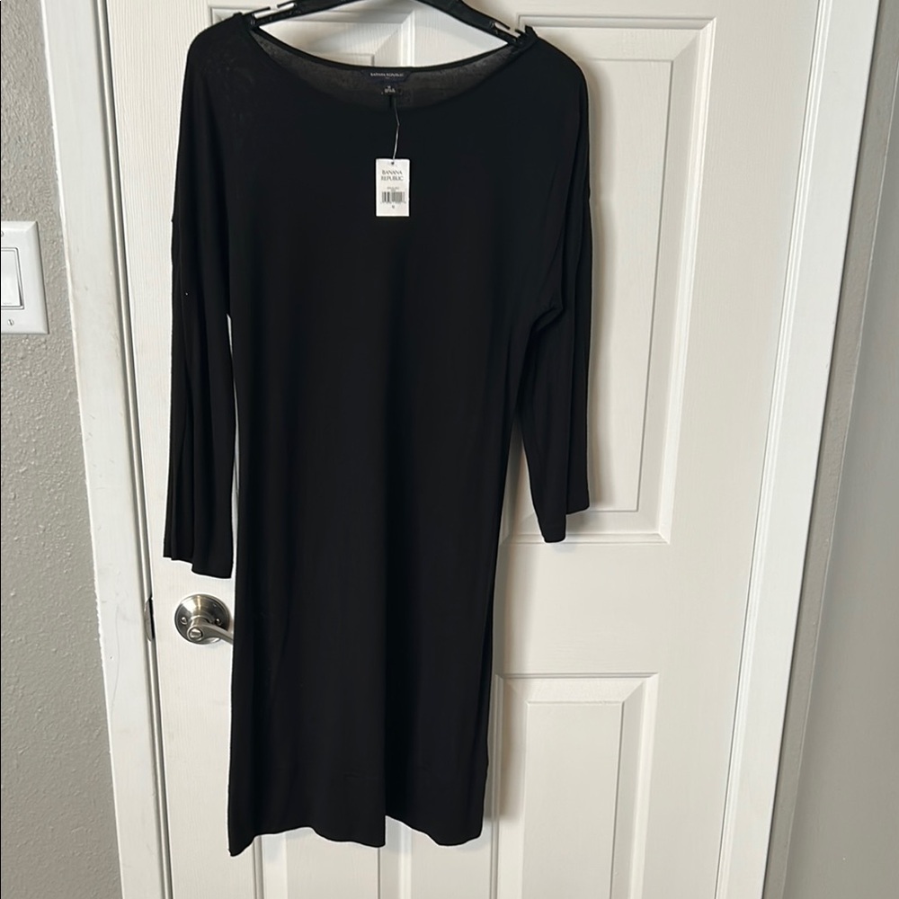 NWT Elegant Timeless Black Minimalist Dress